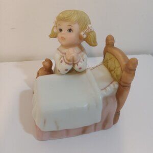 Homco Figurine Girl Praying At Bedside With Rabbit White Pink Brown Vintage 1420